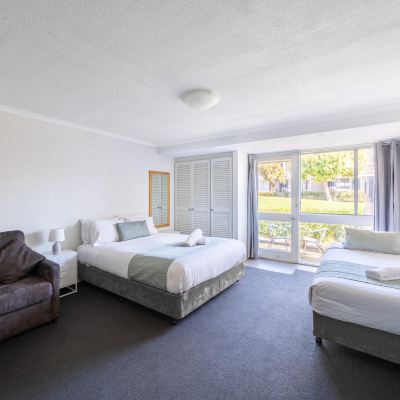 Family Studio Room Alloggio Bathurst Promo Code