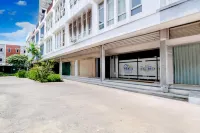 Hotel O Mega Inn Guest House Hotel a 