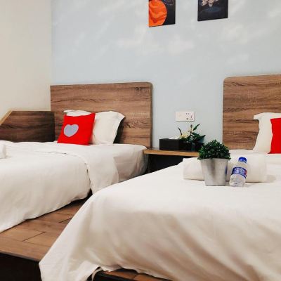 Superior Twin Room Kupon Winggarden Murals House