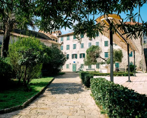 D & Sons Apartments Hotéis em Kotor