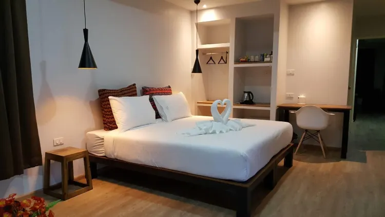 หลังวิวสวน พร้อมระเบียง