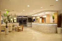 地中海錫切斯酒店