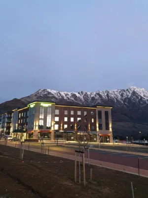 Wyndham Garden Remarkables Park Queenstown Hotel di 