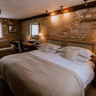 Deluxe Double Room 2 Widbrook Grange Promo Code
