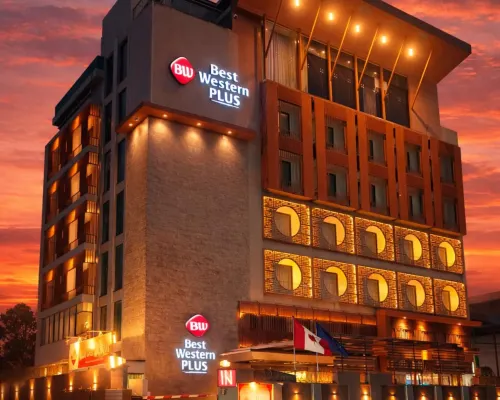 Best Western Plus Grand Hotel Multan فنادق في مولتان