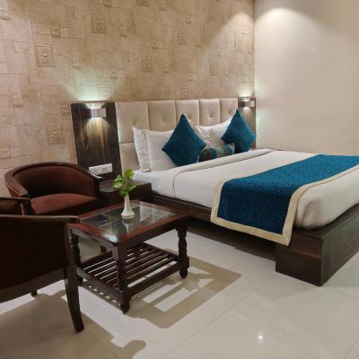 Deluxe Double or Twin Room Pinnacle by 1589 Hotels Promo Code