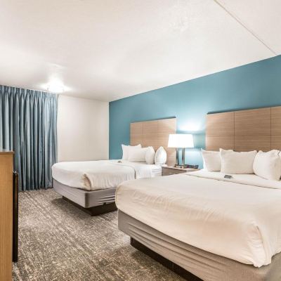 Room, 2 Queen Beds, Non Smoking, Poolside EverSpring Inn & Suites Marshall Promo Code