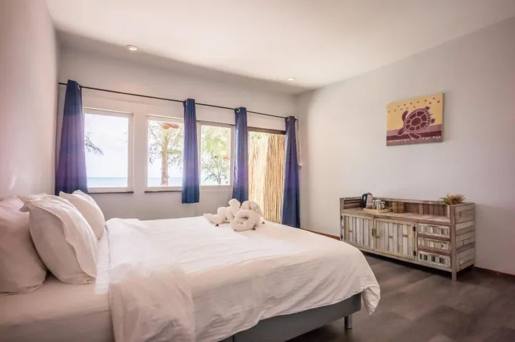 ห้องเตียงคิงไซส์ติดชายหาดวิวทะเล