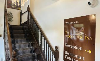 Gravetye Manor - Housity