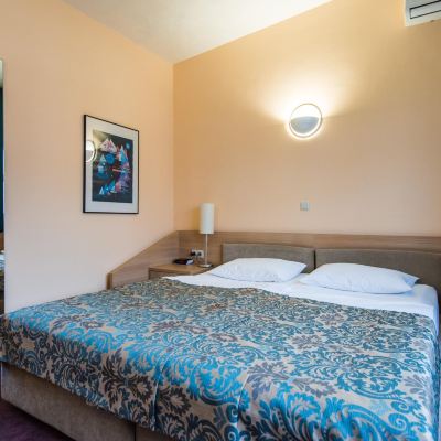 Standard Comfort Room with 1 Double Bed IBB Hotel Promo Code