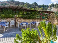 Antonis G. Hotel Apartments Hotele w: Oroklini