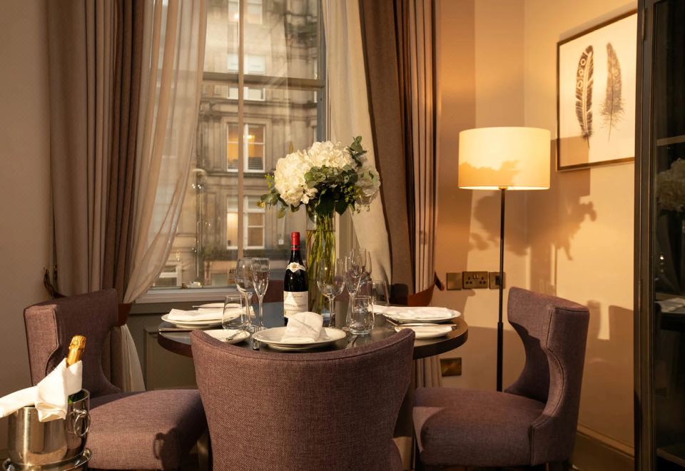 带乔治街景观的一居室套房