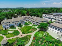 Water's Edge Resort & Spa Hotels in 