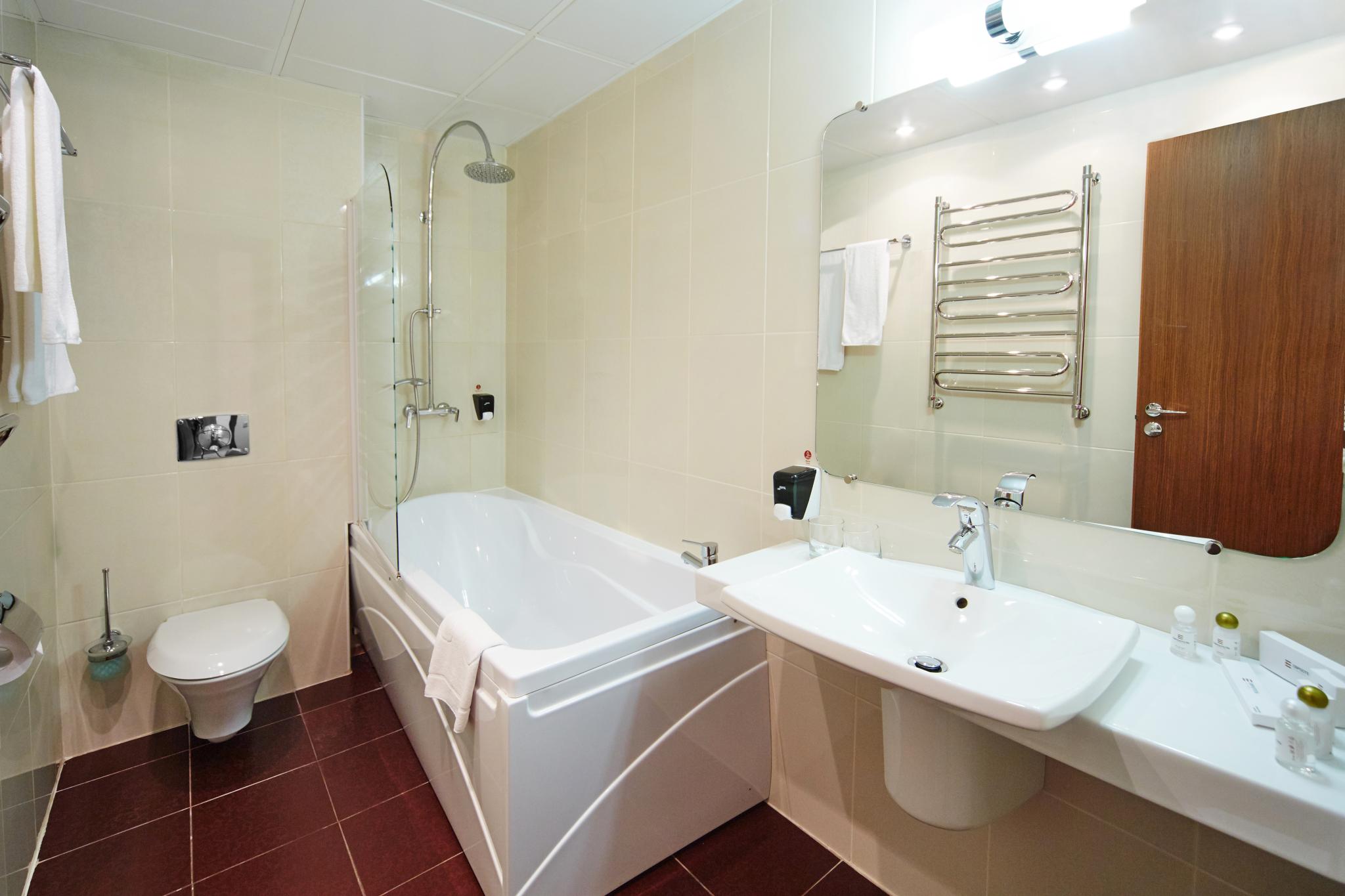 带1张双人床的初级套房