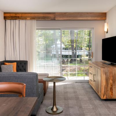 Suite Cherry Valley Hotel, BW Premier Collection Promo Code