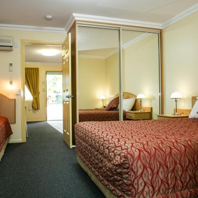 One-Bedroom Apartment Motel Carnarvon Promo Code