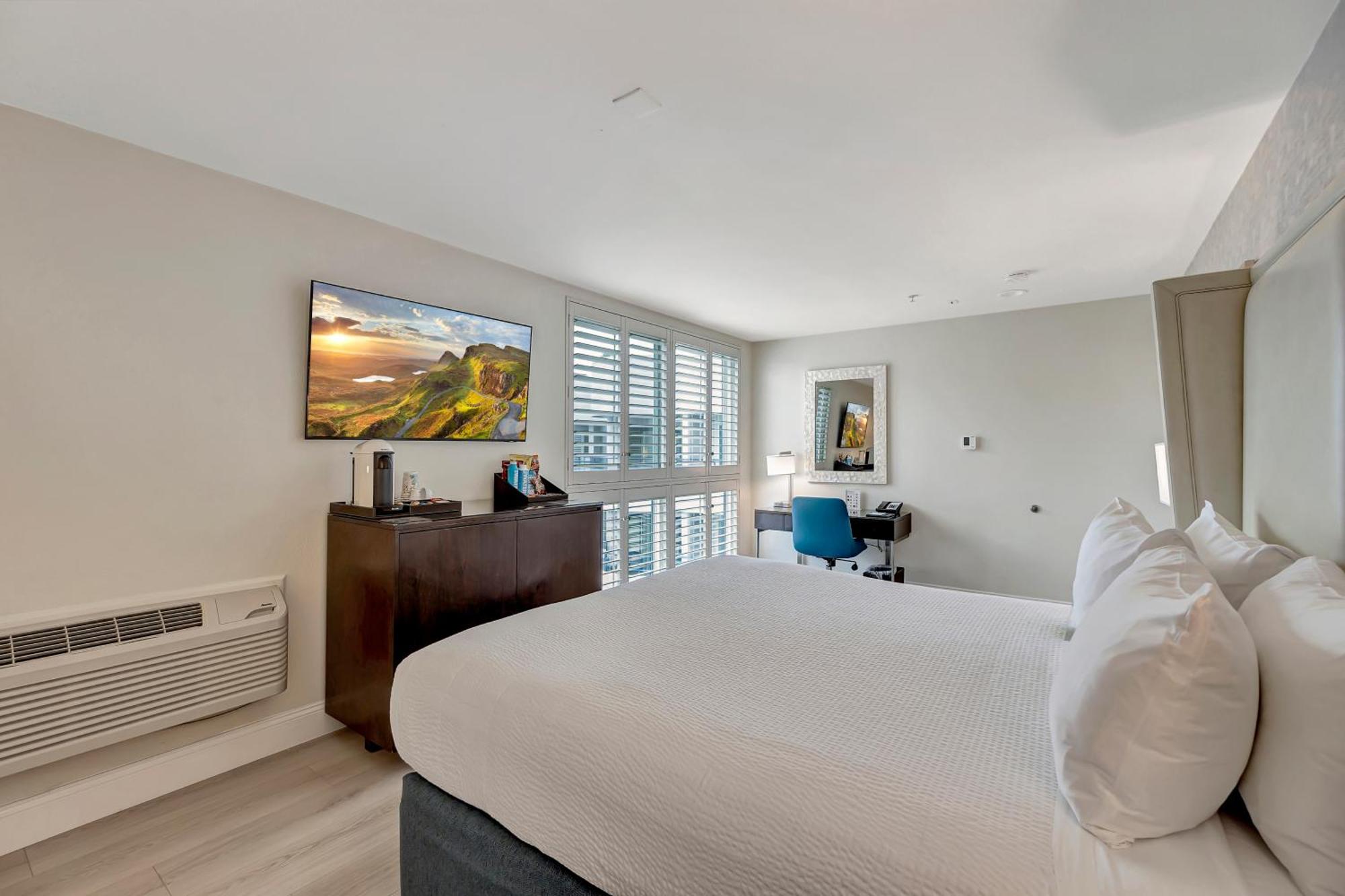 标准庭院景观房，特大床（标准特大床房）