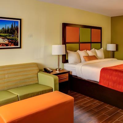 Handicapped King Room with Sofa Bed The Flagler Inn Promo Code