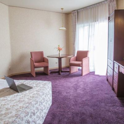 Suite Room With Double Bed Santa Resort Hotel Promo Code