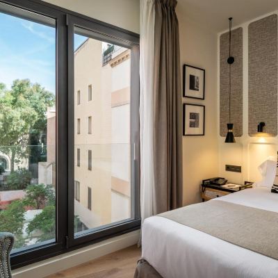 Superior Twin Room (Twin Beds) Hotel Barcelona Catedral Promo Code