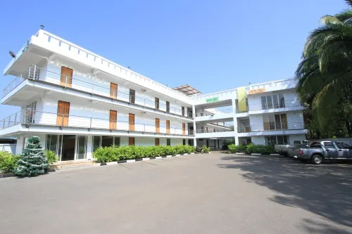 O.U.M.Hotel