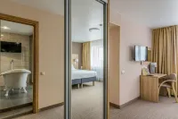أماكس أومسك هوتل