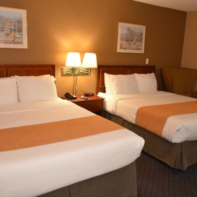 Queen Room - Accessible Ontario Airport Inn Promo Code