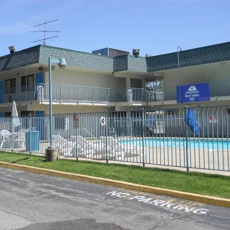 Travelodge by Wyndham Grand Rapids North
