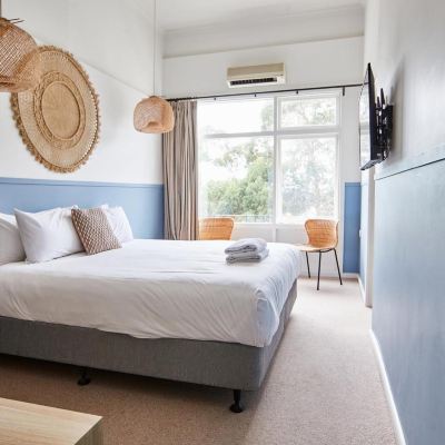 Deluxe Queen Room Lorne Hotel Promo Code