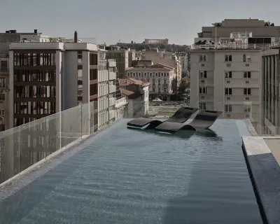 Vision Omonia Hôtels à : 