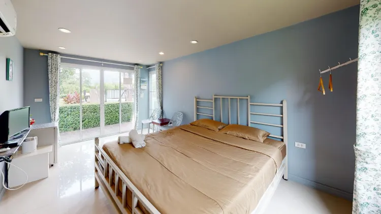 Studio Mountain Roof View