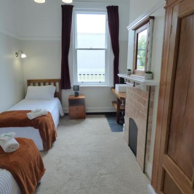 Standard Twin Room with Shared Bathroom Sahara Motels Promo Code