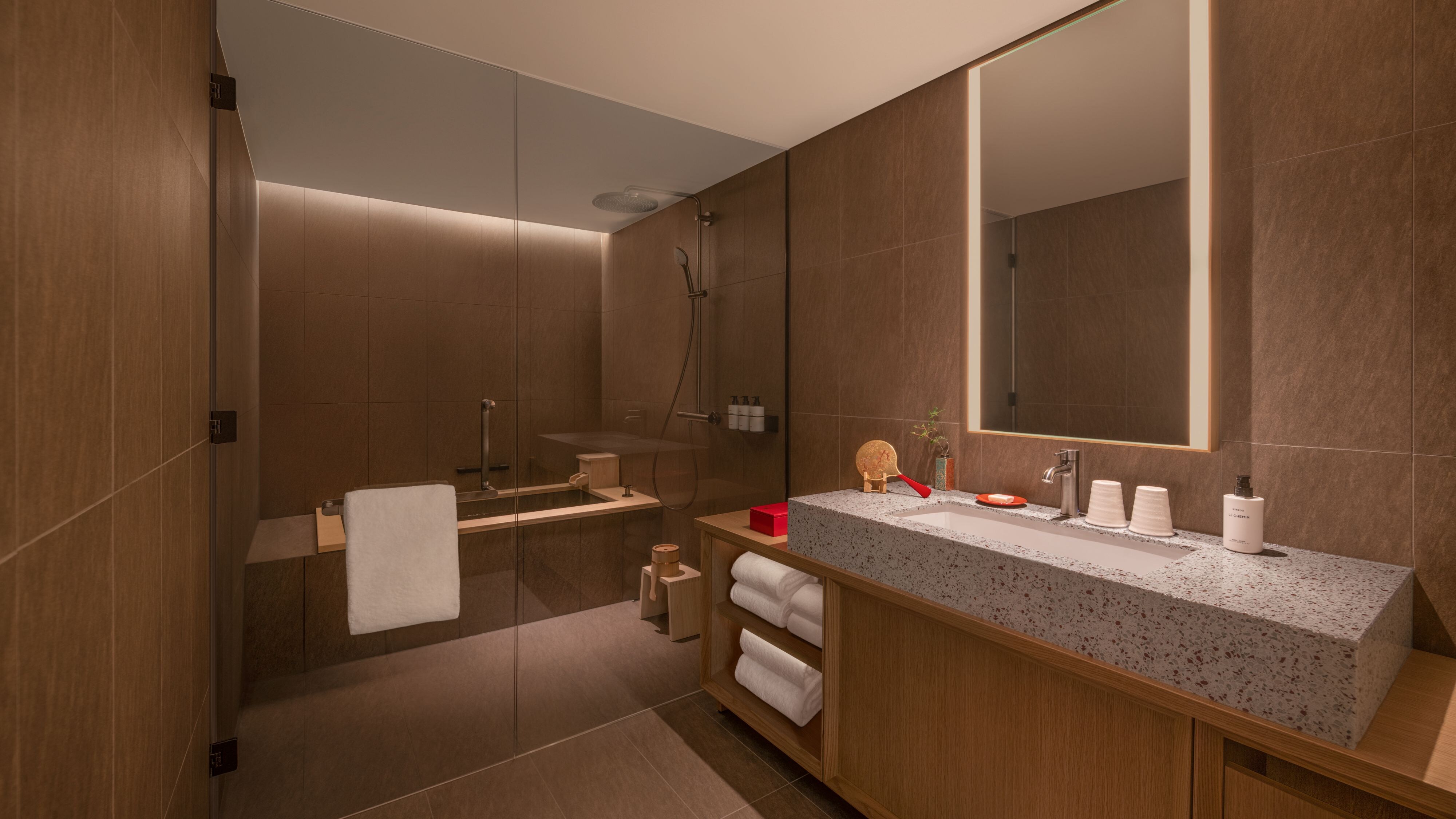 豪华大床房（带温泉浴）