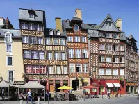 Aparthotel Adagio Access Rennes Centre Hotel a 