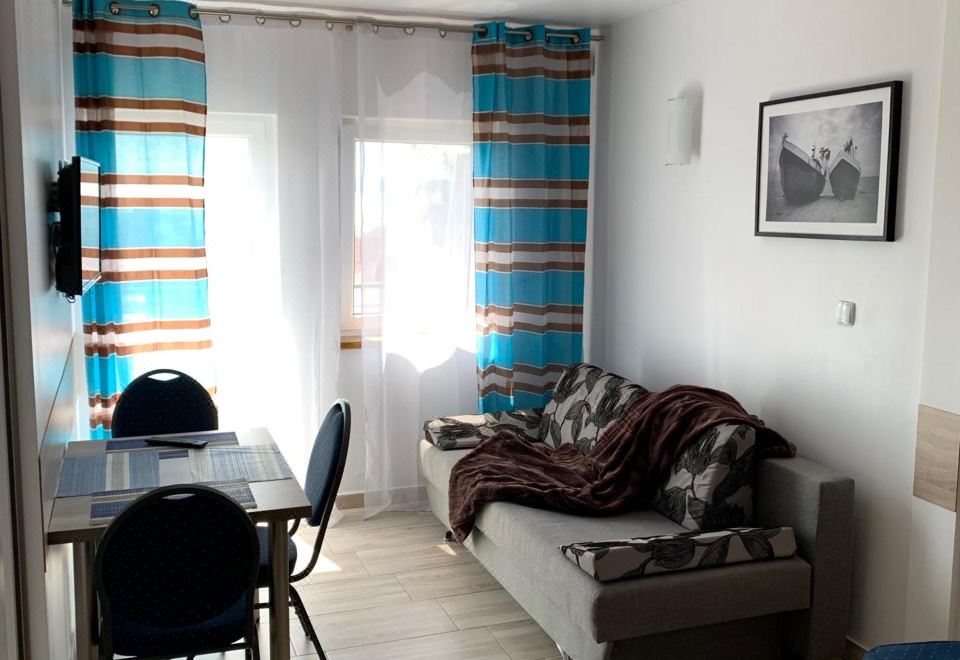 带露台的四人间