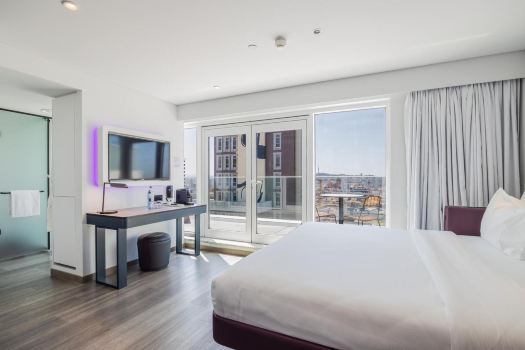 Yotel Porto