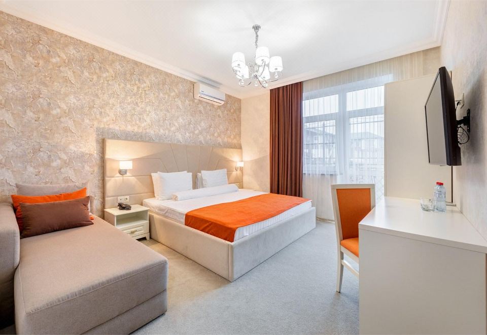 三房豪华家庭房