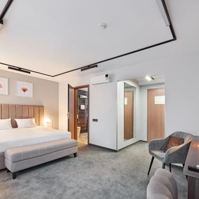 Junior Suite Double WHITE HILL HOTEL Promo Code