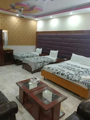 Hotel New Royal Residency Ξενοδοχεία στην πόλη 