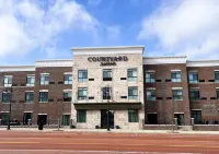 Courtyard Albion