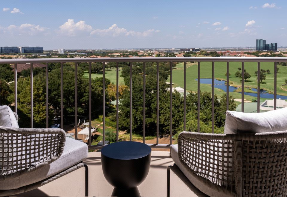 丽思卡尔顿总统套房，可使用俱乐部休息室