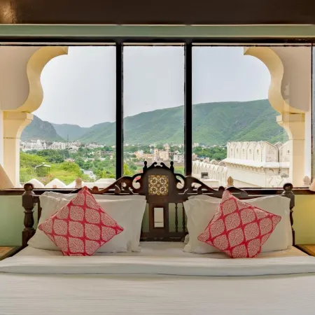 Gulaab Niwaas Palace