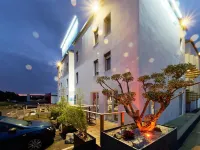 Kyriad Direct Saint-Brieuc - Parc des Expositions Hotels in 