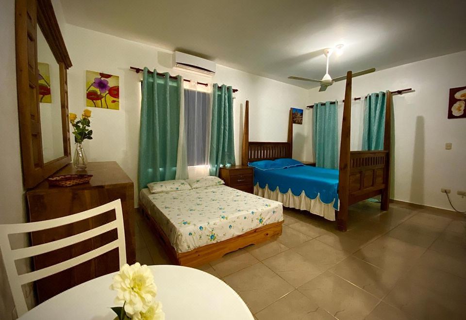 双人房（带独立浴室）