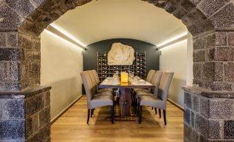 Kentrikon Hotel - Housity