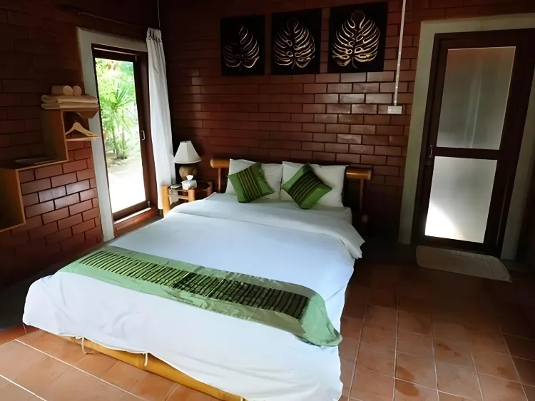 ห้องวิวสระว่ายน้ำ