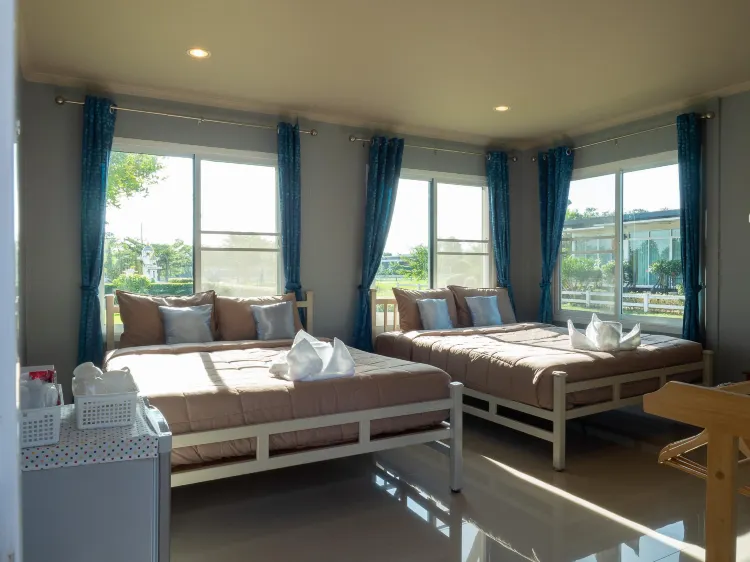 ห้องแฟมิลี่สวีท วิวหลังคาภูเขา