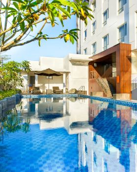 Crown Prince Hotel Surabaya Managed by Midtown Indonesia