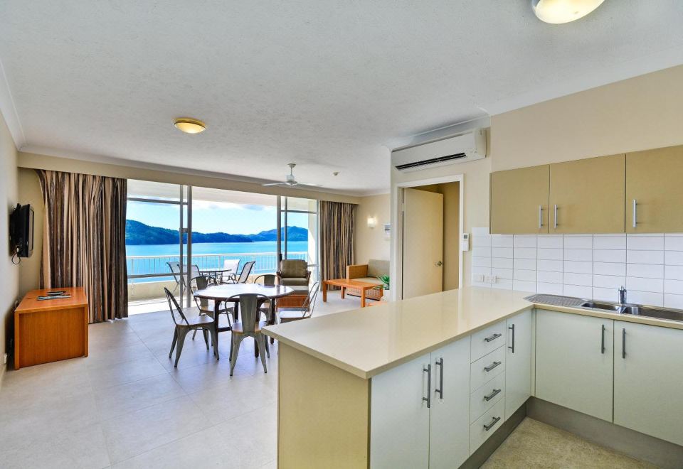 海景惠特桑迪公寓13层E1305（非服务式）