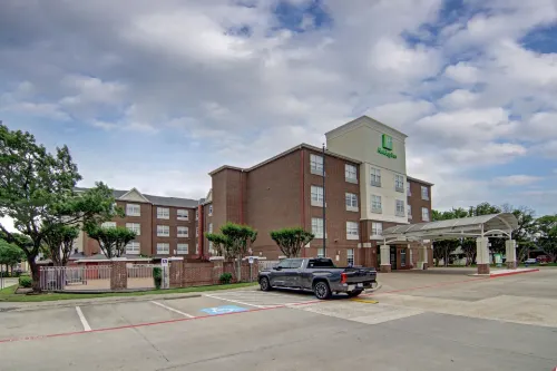 Holiday Inn & Suites DALLAS-ADDISON by IHG